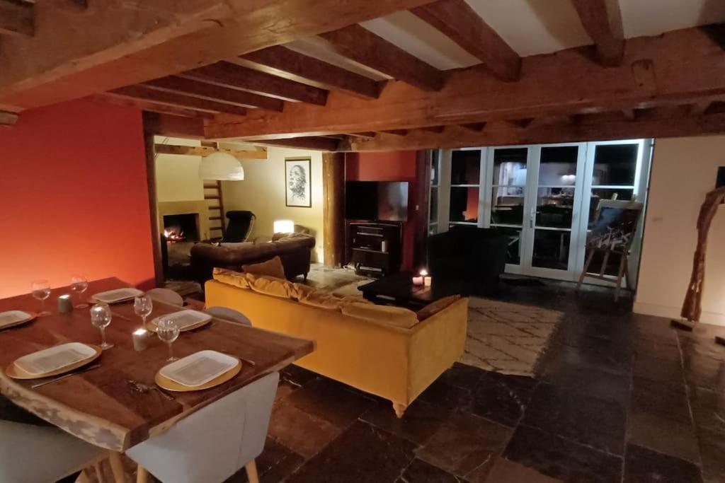 Villa Ferme De Caractere Avec Piscine Et Cheminee Sainghin-en-Mélantois Exterior foto